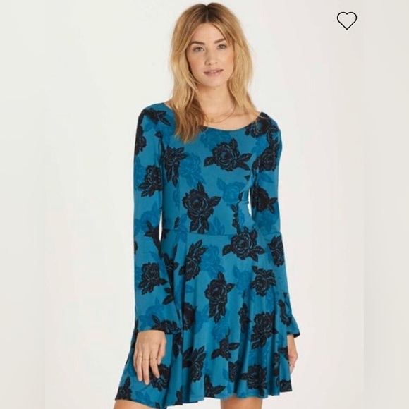 Billabong Steal Time Floral Black Blue Flare Sleeve Swing Mini Dress Size Small - Picture 1 of 16